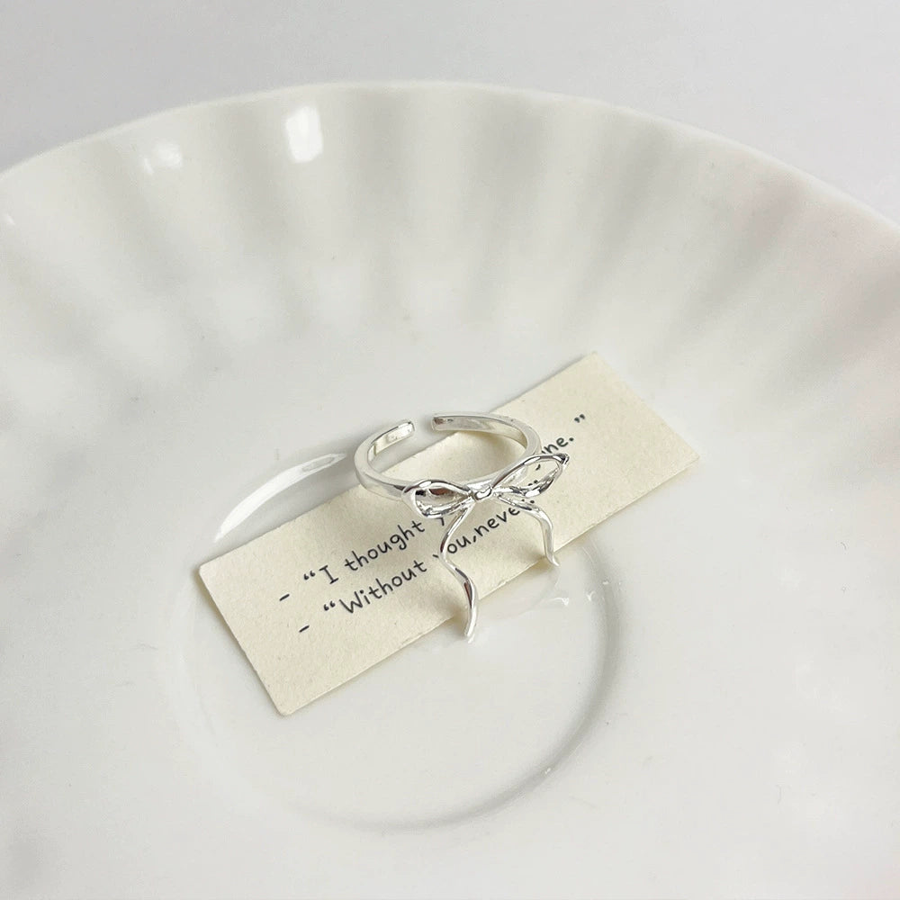 Illyana Ribbon Bow Ring - Ribbon Bow Ring [N6EHV0AO]