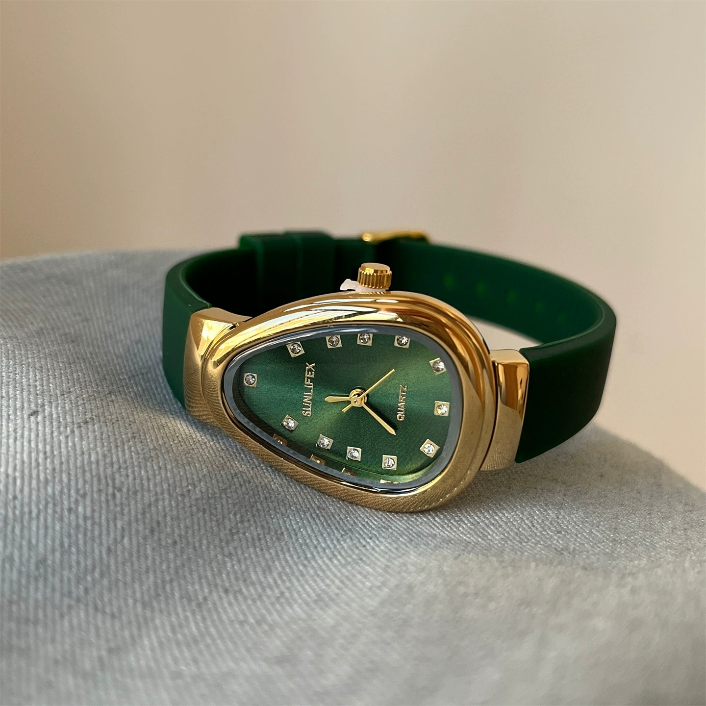 Audriana Serpent Charm Watch - Green [OB85USQC]