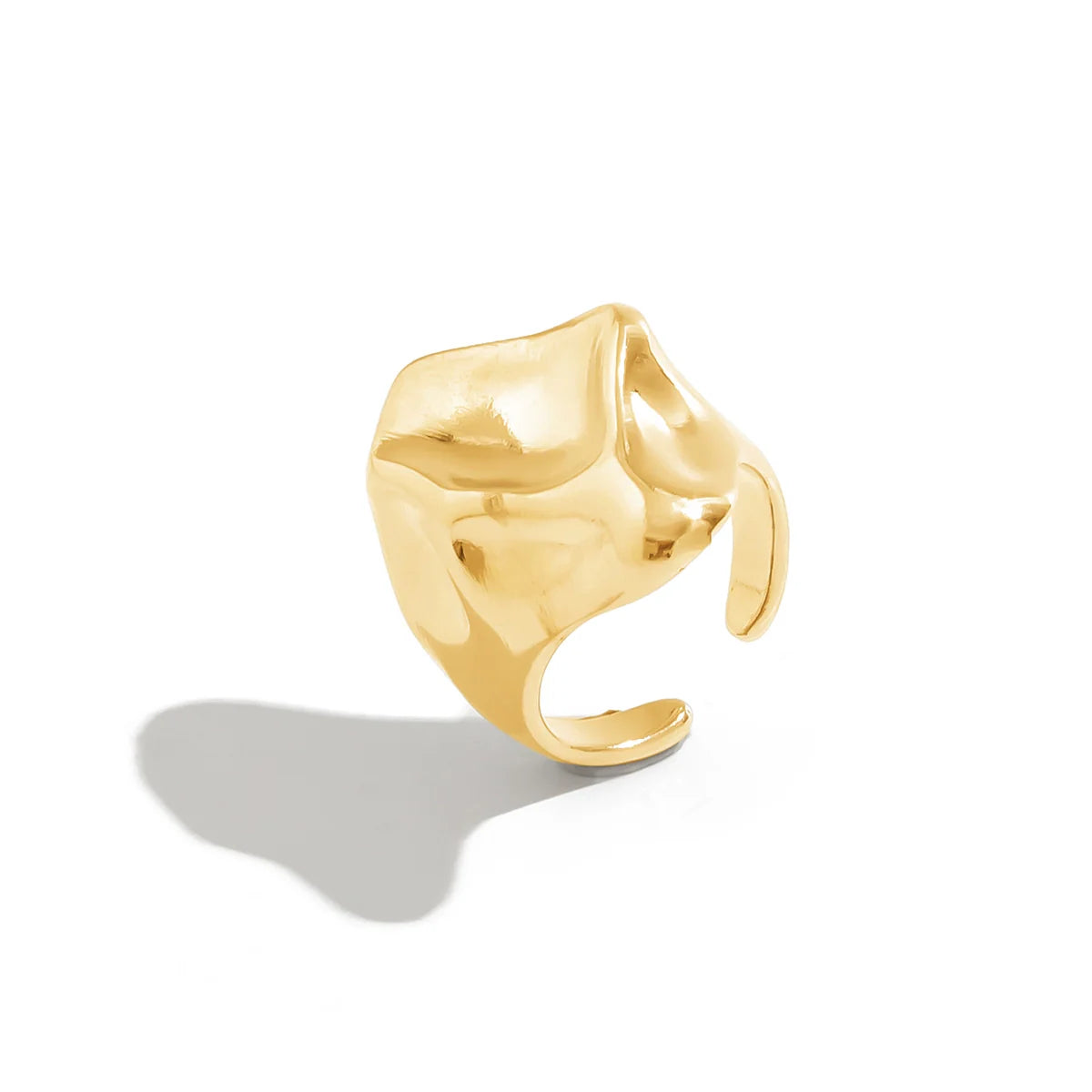 Jalia Sculptural Band Ring - Light Gold