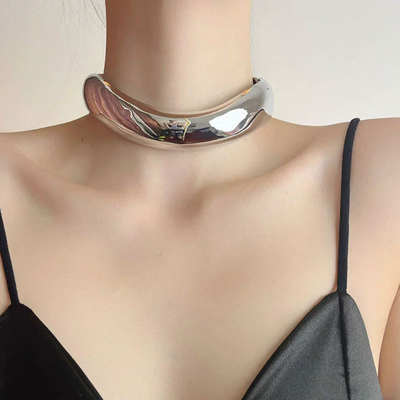 Yaritza Glossy Collar Choker - Silver Choker [I6XXMC30]