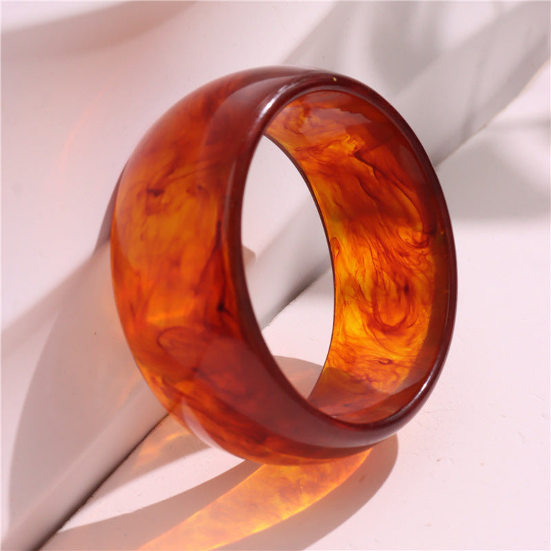 Sloane Resin Triangle Bracelet - Tortoiseshell [JLQ9WSR0]