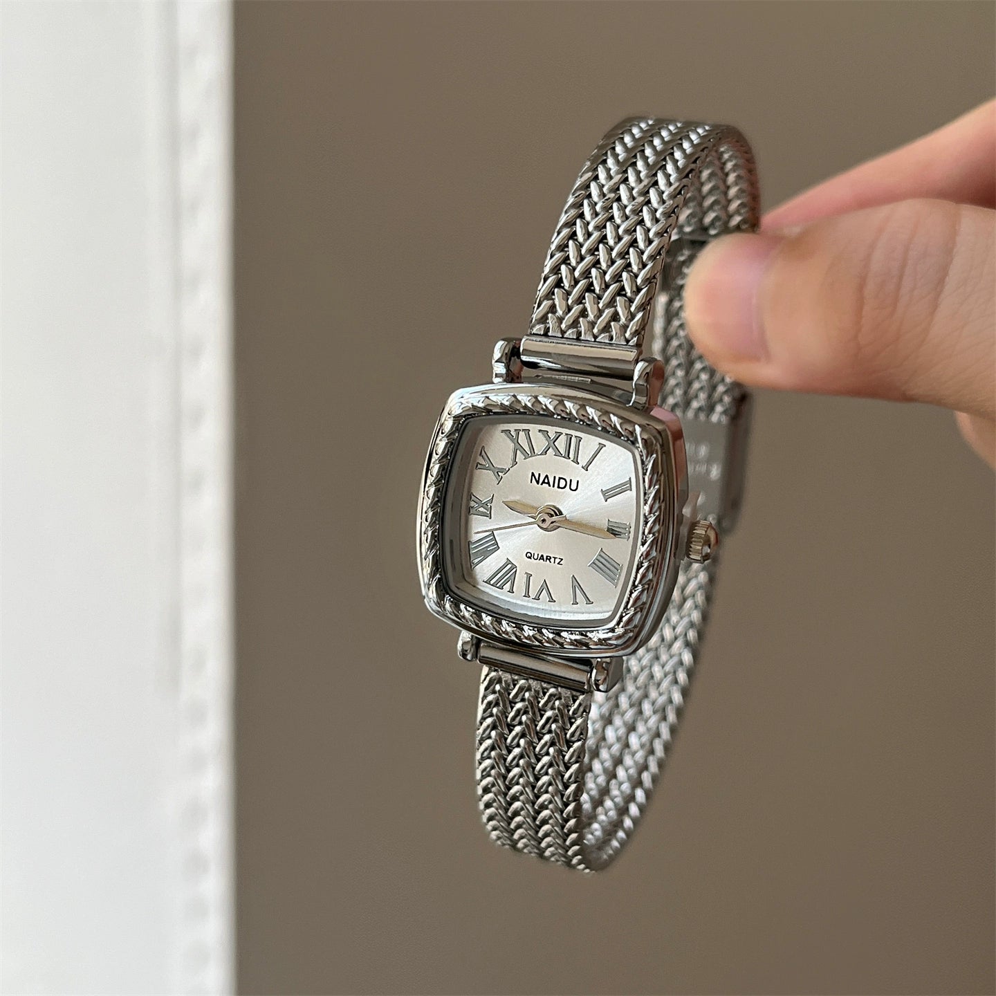 Jaide Vintage Wheat Watch - Silver Band White Face [B2ETO2EA]