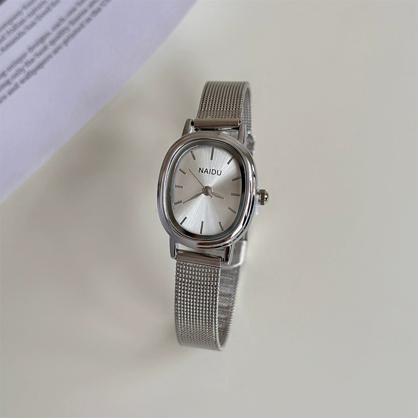 Ainara Retro Mesh Watch - Silver Strap White Dial [EHM5NZ63]