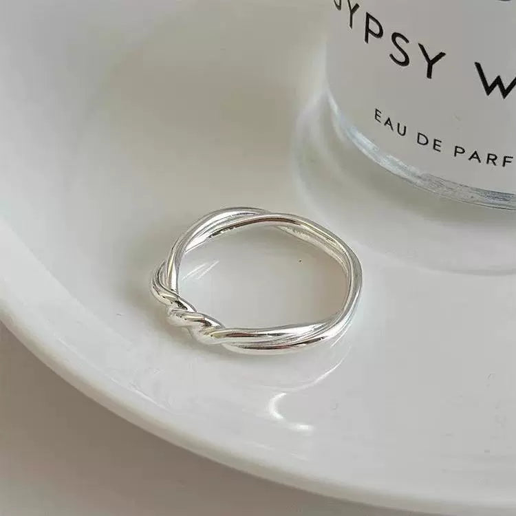 Salina Intertwined Band Ring - Intertwined Ring