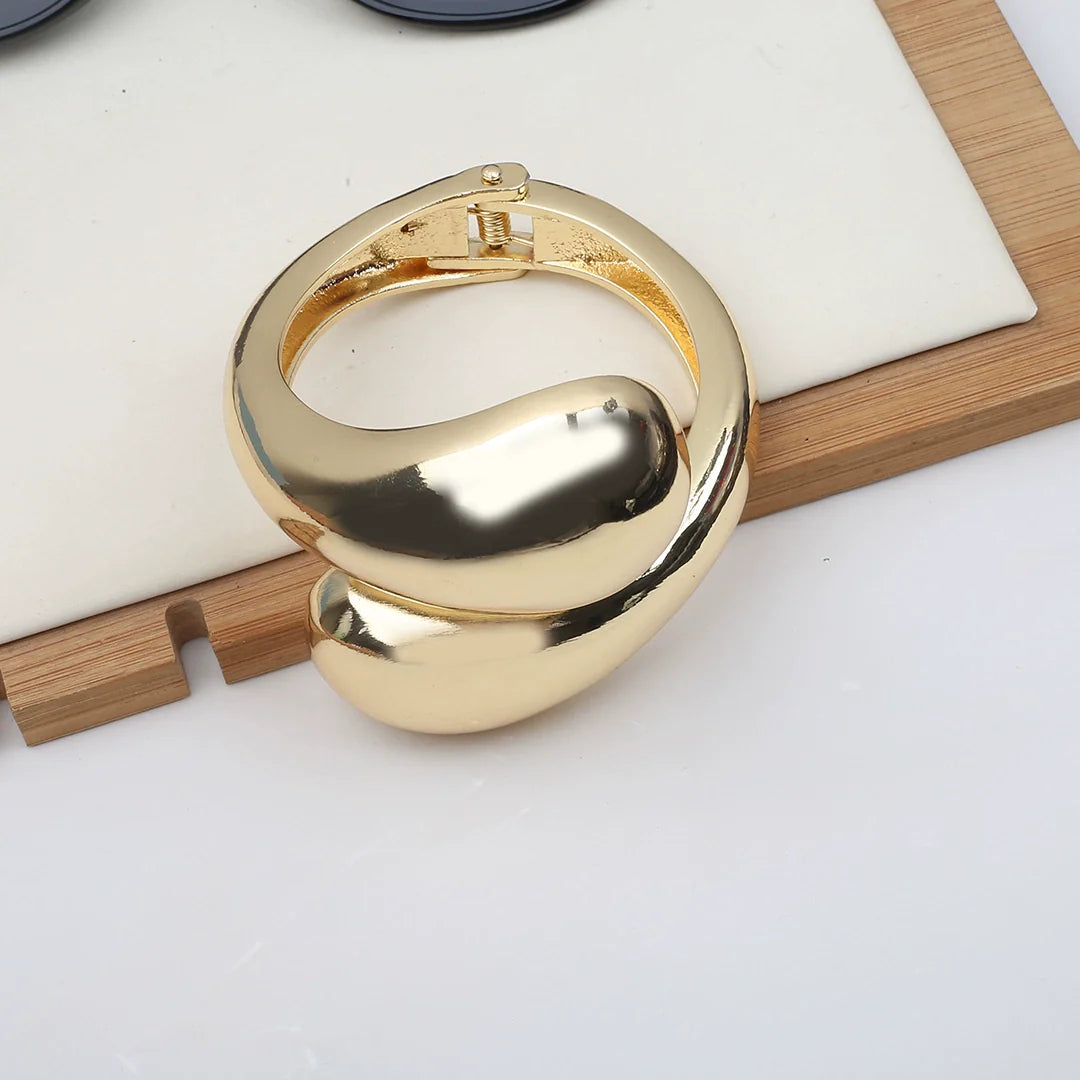 Brennley Sculptural Teardrop Cuff - Gold (Polished)