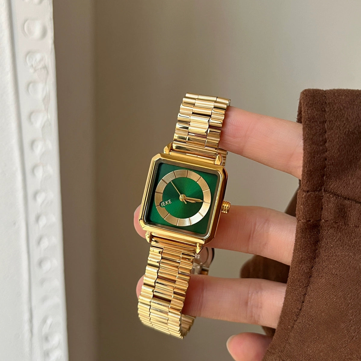 Amahia Retro Bracelet Watch - Gold Steel Strap Green Face [TJ1K8VRY]