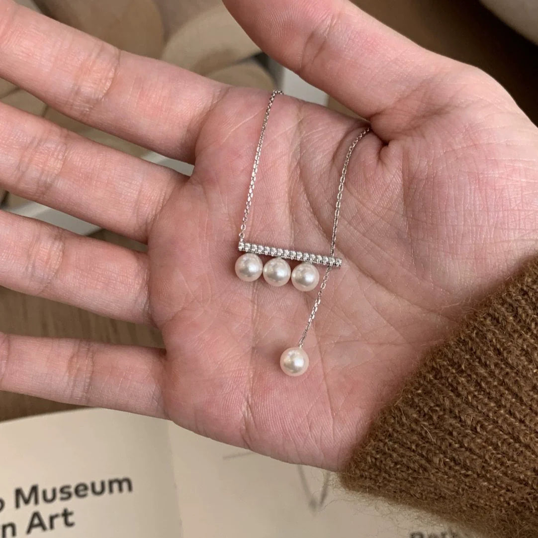 Lyana Pearl Bar Necklace - Pearl Bar Necklace