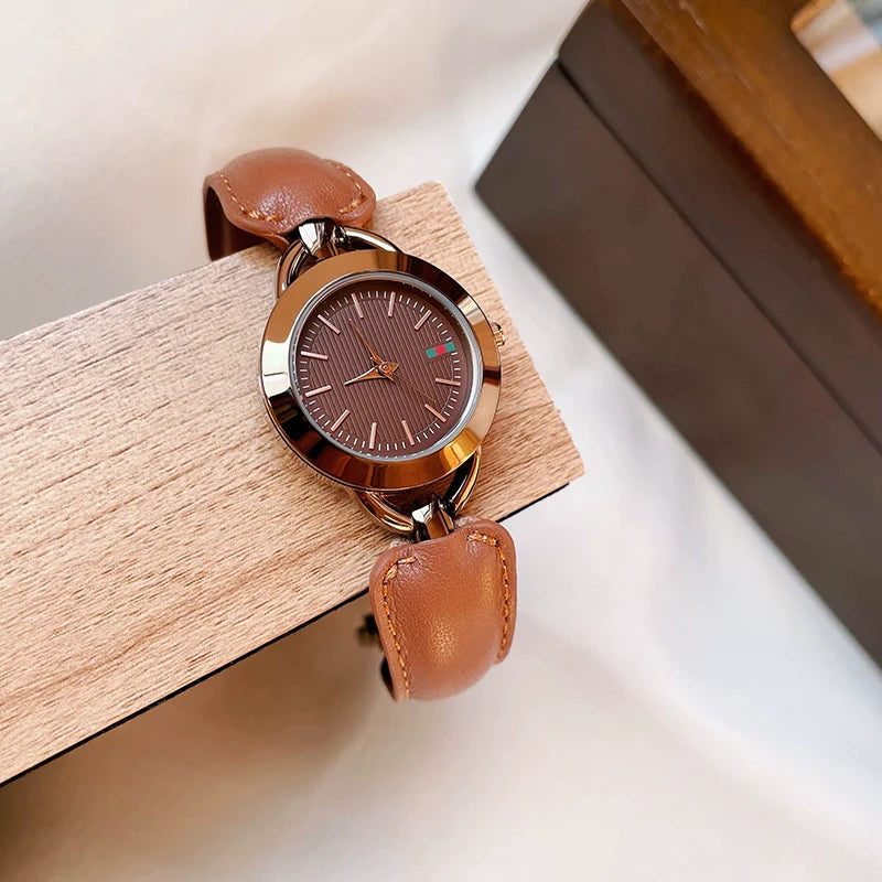 Rosey Vintage Bracelet Watch - Brown