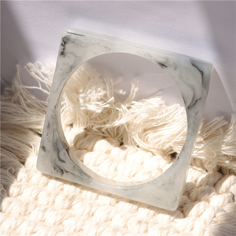 Francesca Marble Resin Bracelet - Square Floral Gray [WGVNHNTO]