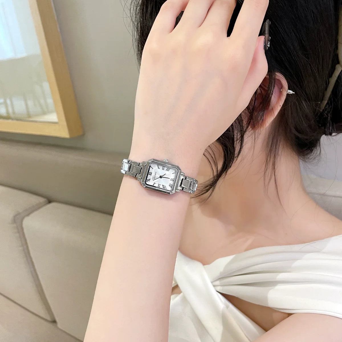 Keyli Elegant Rectangular Watch - Silver