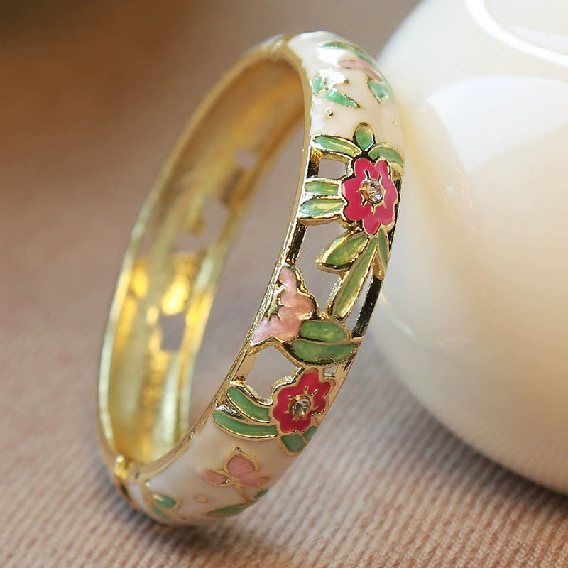 Eniola Cloisonné Cuff Bracelet - Beige [OGRM1C2H]