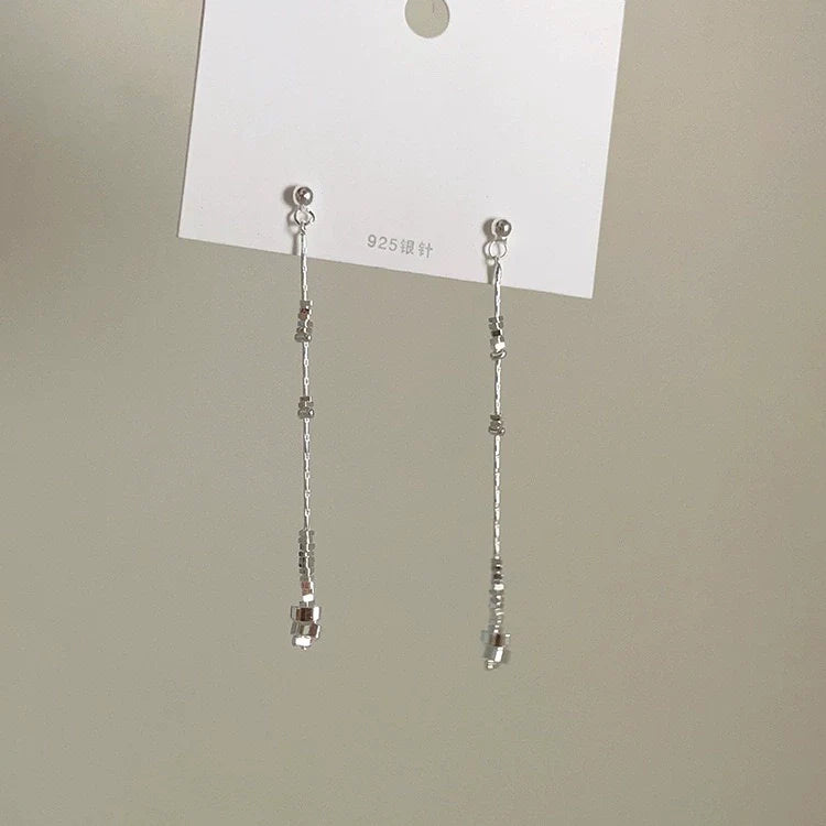Courtney Shimmer Tassel Earrings - Gold