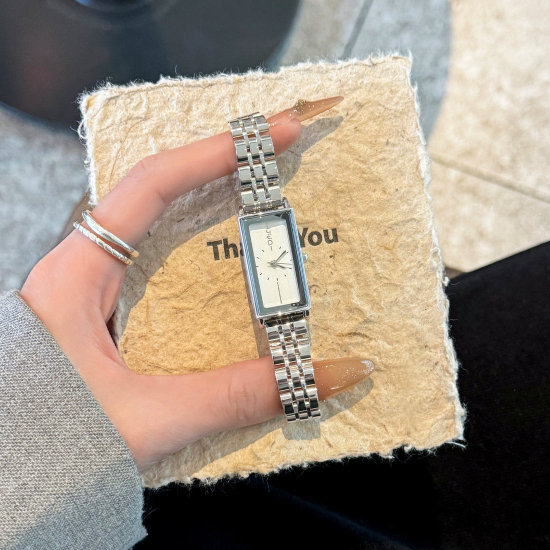 Polly Goldie Elegant Rectangular Watch - Elegant Silver Gray [DVIJ06J2]