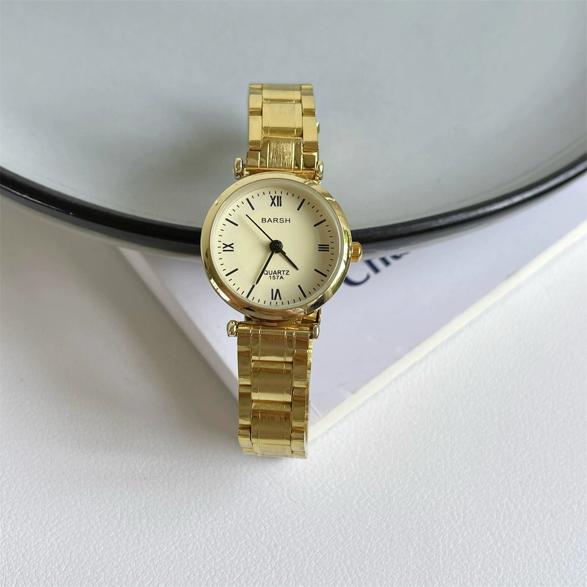Rome Vintage Gold Watch - Gold Band Gold Dial (Half Roman) [FY5BZB6U]