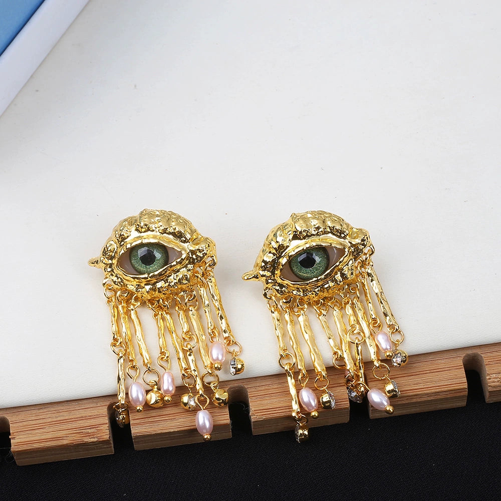 Aahana Mystical Eye Pearl Jewelry - Gold Earring Stud Pair [ZUJVYWTR]