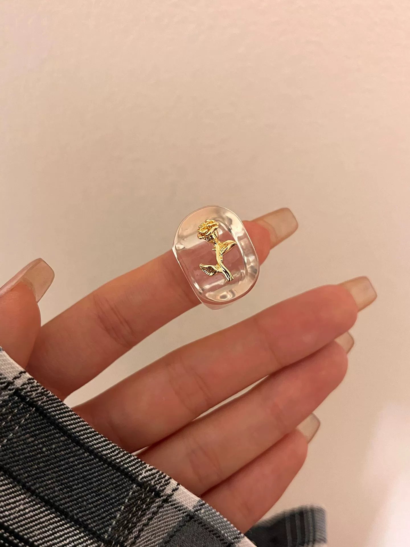 Ryker Resin Rose Ring - Gold Rose [GEYJASEY]