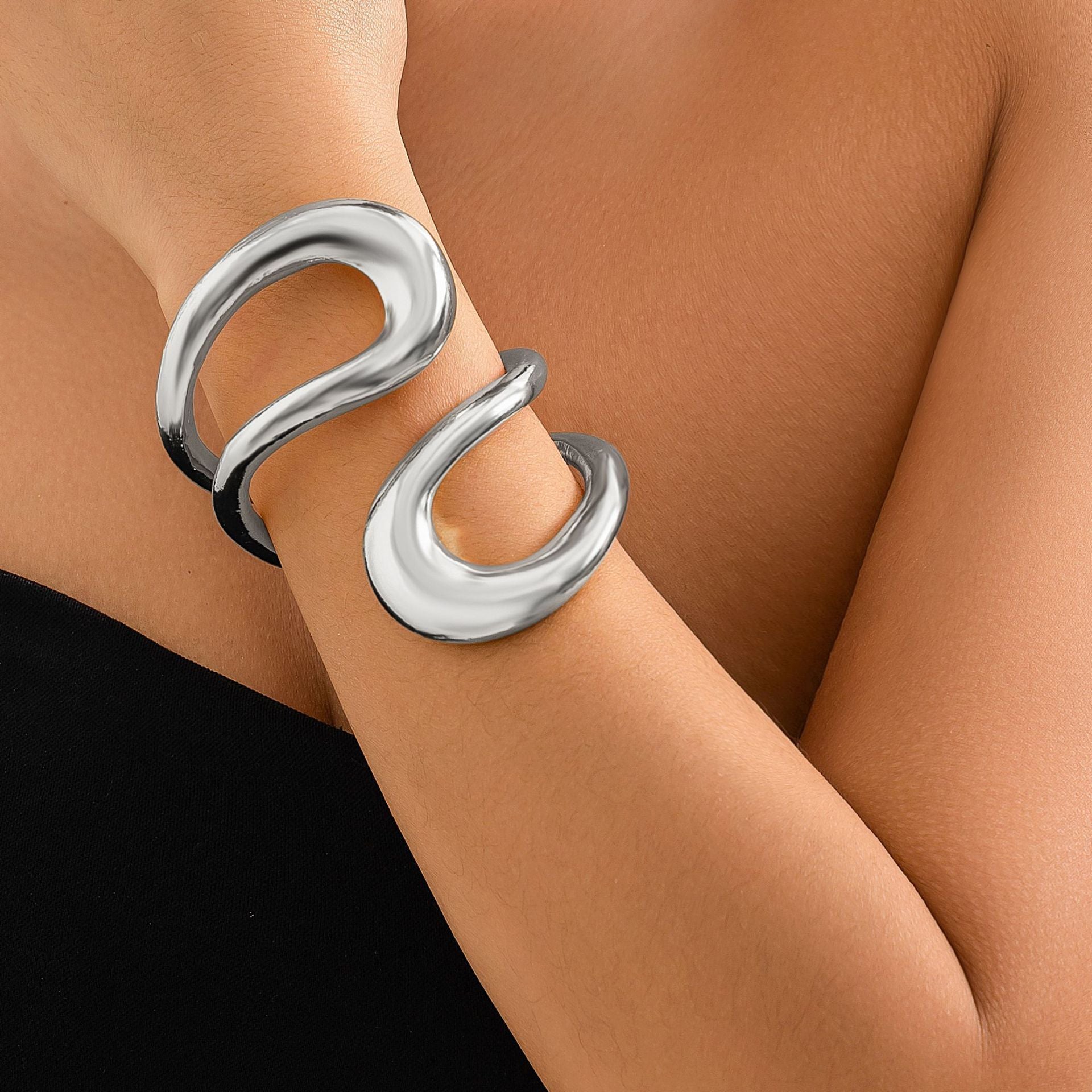 Alexia Twisted Coil Necklace - Silver Bracelet [PKLMQVLS]