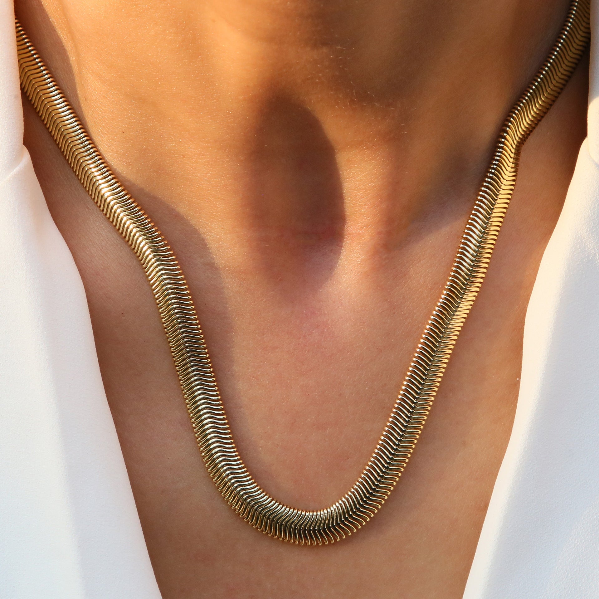 Teylie Gold Flat Chain Necklace - 8mm [JYC0SR8A]