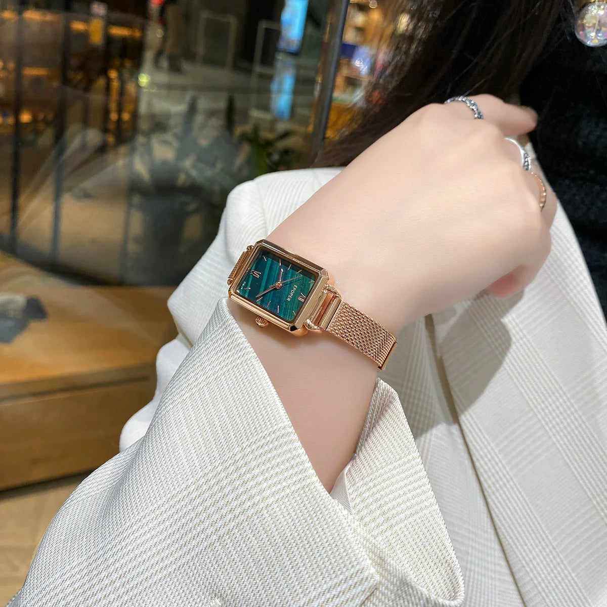 Kamyra Vintage Square Watch - Rose Gold Mesh Band