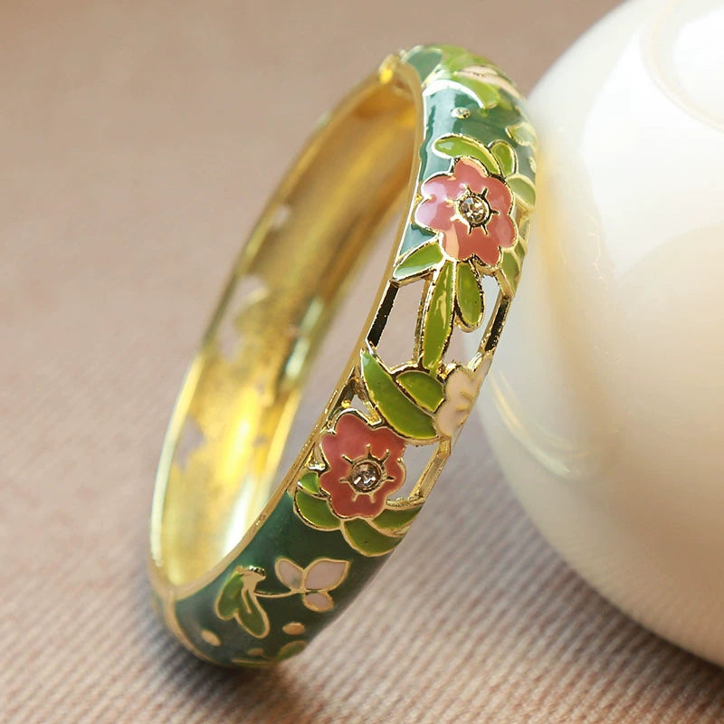 Kynli Floral Cloisonne Bracelet - Grey Green [JXCTU3PD]