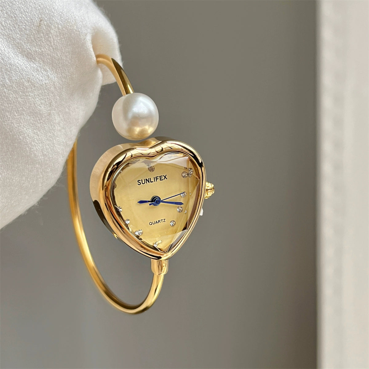 Marli Heart Pearl Bracelet Watch - Gold Strap Gold Face [UMEIZMXI]