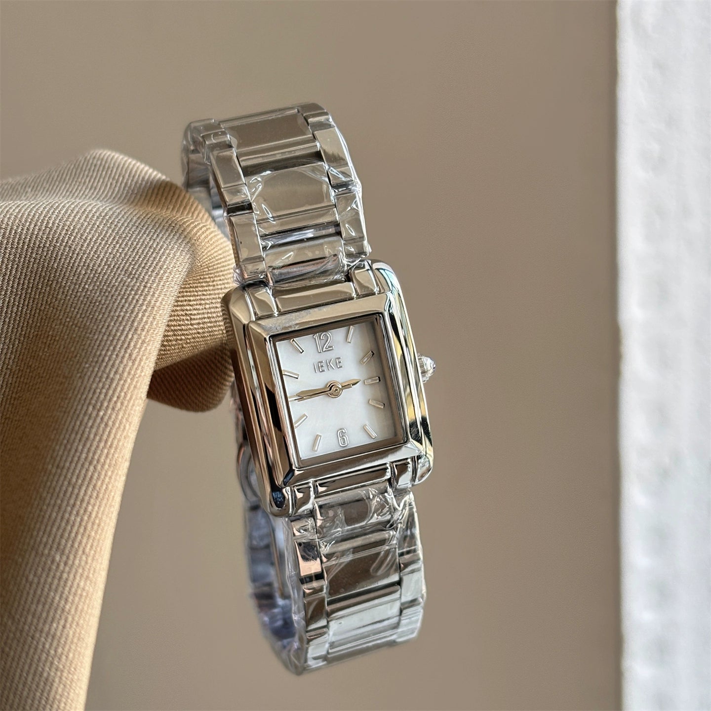 Lavender Square Steel Mesh Watch - Silver Band White Face [K113FWO4]