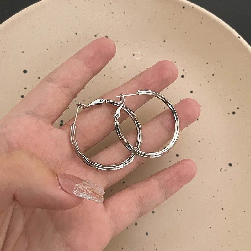 Josalyn Chunky Asymmetrical Hoop Earrings - Sweet Cool Hot Girl Style Earrings [DY4KWML6]