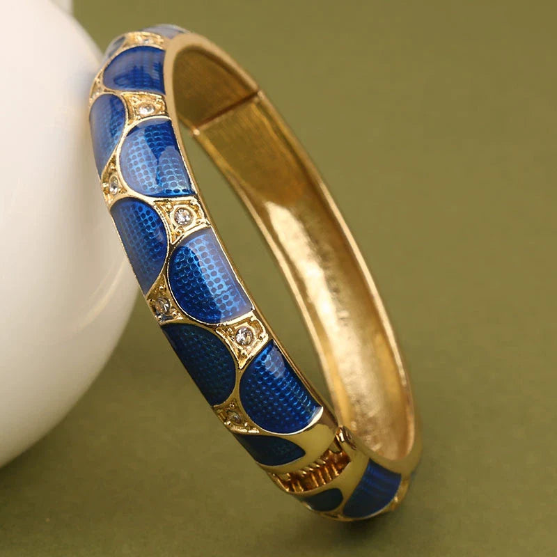 Amarachi Delicate Enamel Bracelet - Dark Blue Half-Circle
