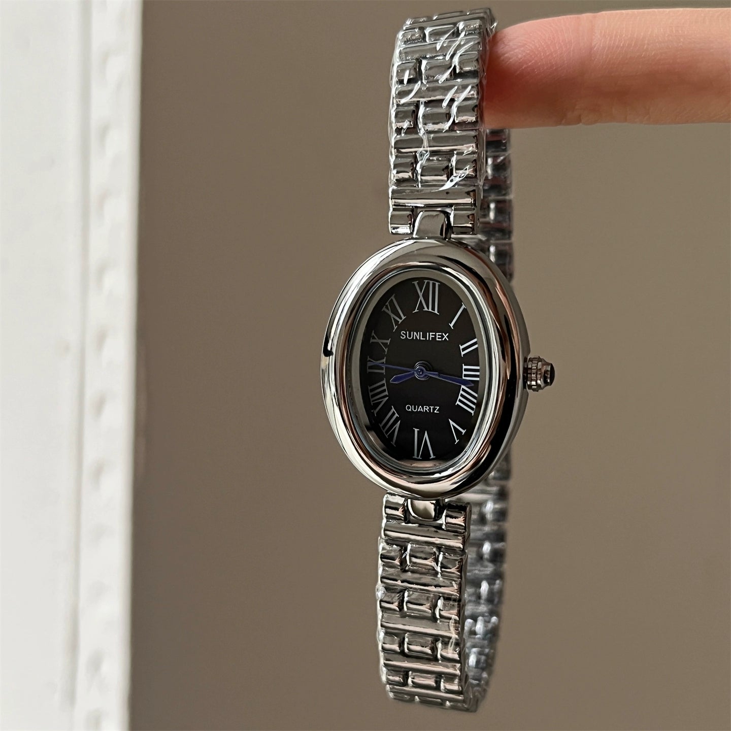 Analicia Geometric Roman Watch - Silver Strap Black Face [6XZAQHOR]