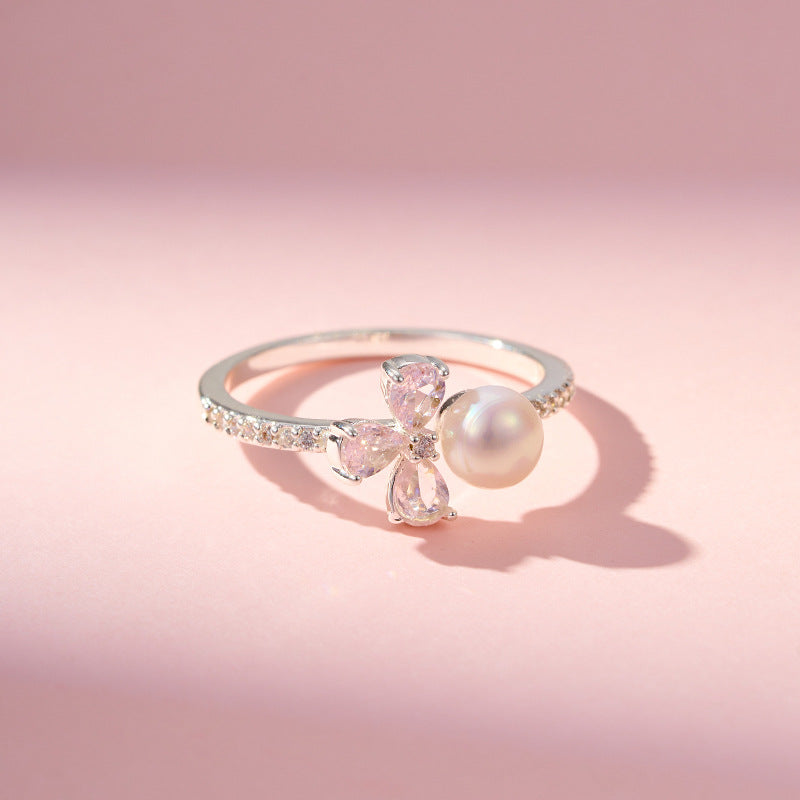 Braxton Petal Pearl Ring - Gold Tone Pearl Zircon [M1MOSHMM]