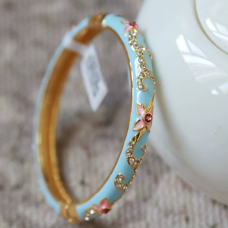 Irelyn Enamel Bangle Bracelet - Light Blue [8FEWO16Y]