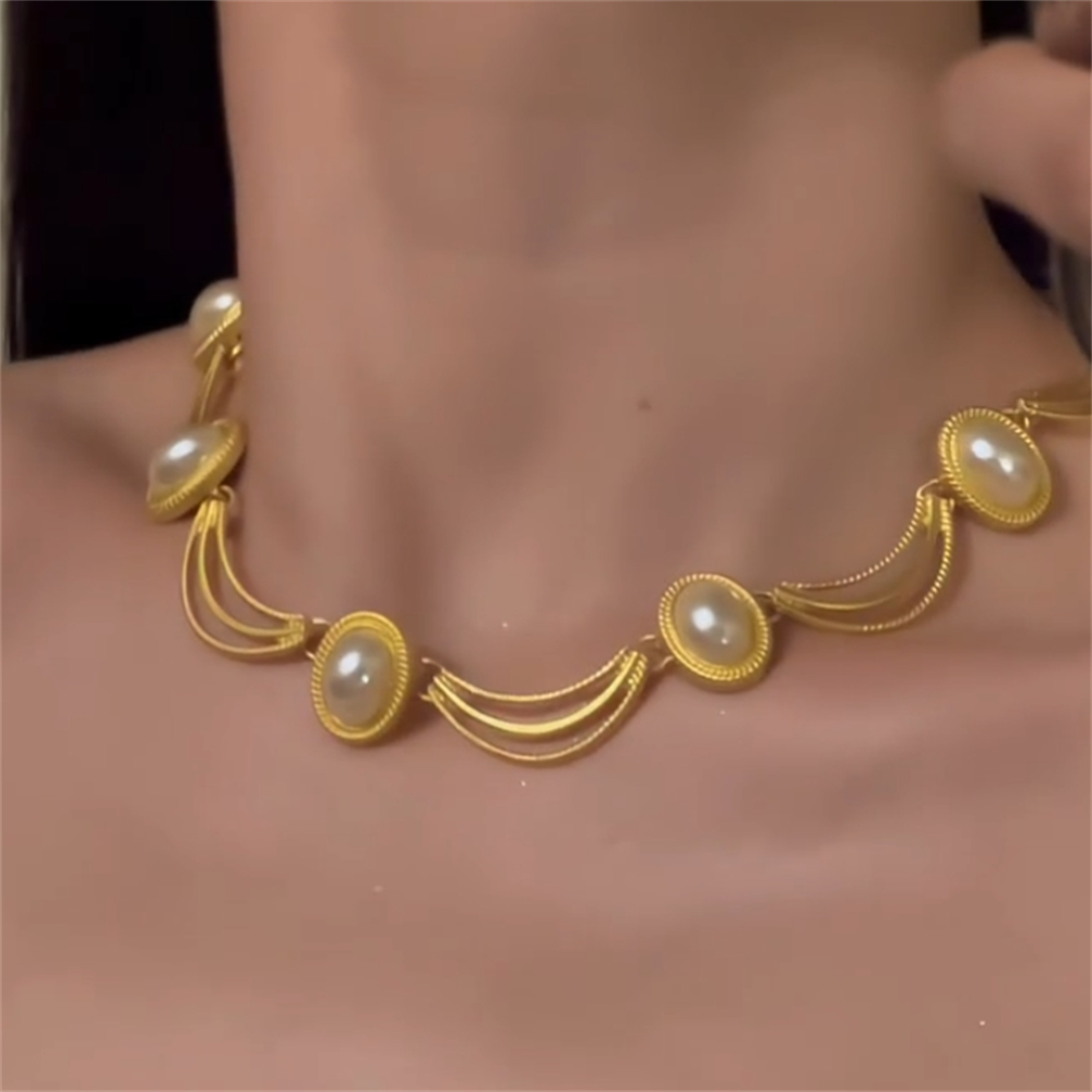 Lora Vintage Pearl Choker - Gold Plated