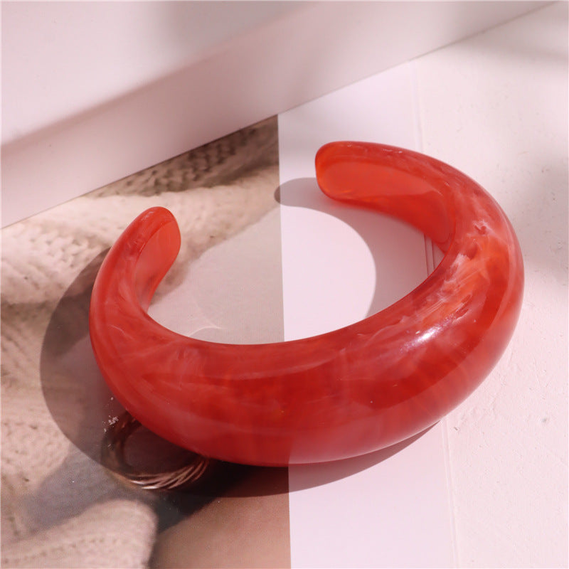 Nimrat Irregular Resin Bracelet - Q [ZACK3E8M]