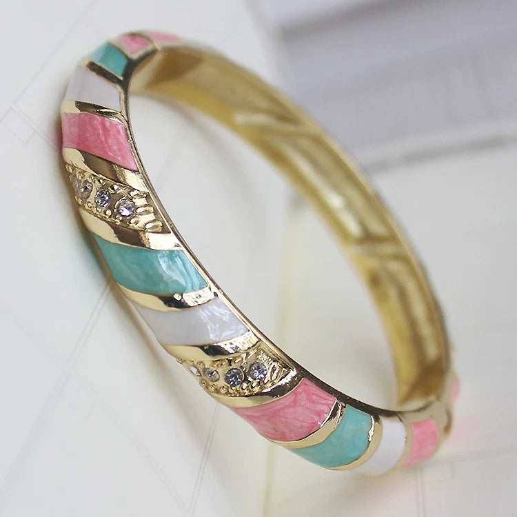 Amarachi Delicate Enamel Bracelet - Light Blue Spiral