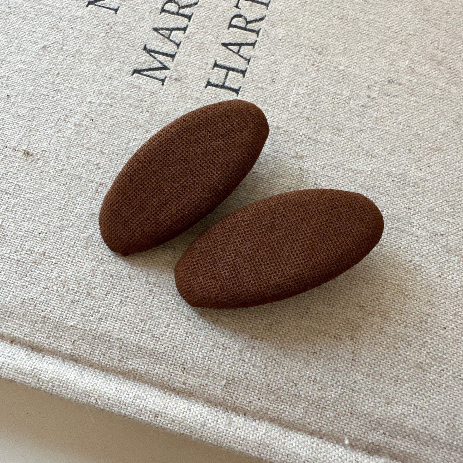 Yelitza Minimalist Fabric Hair Clip - Coffee Oval (Pair) [12BDX10B]