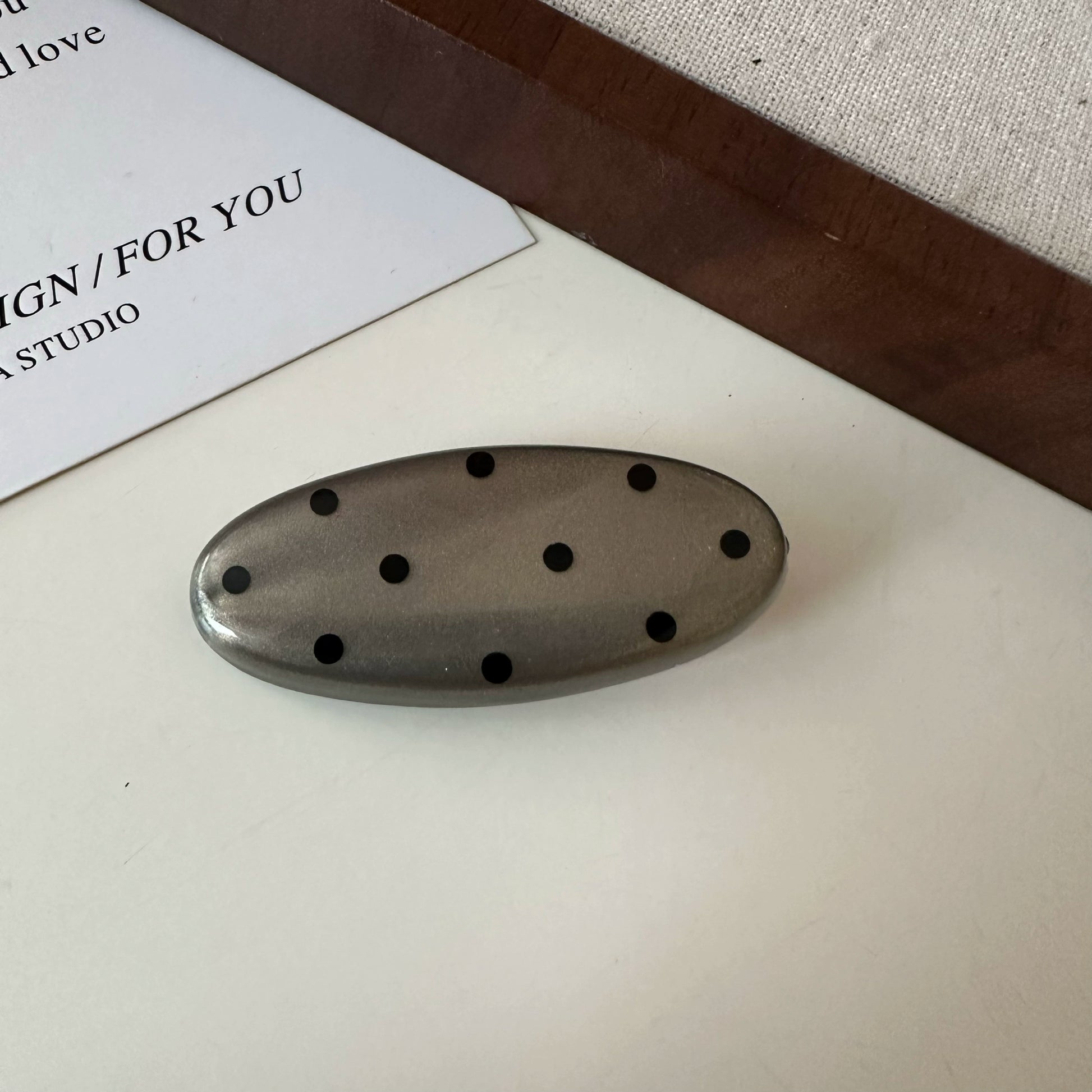 Aditi Polka Dot Hair Clip - Grey (Single) [RVGFFQZT]