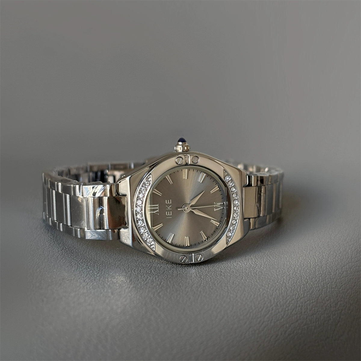 Lily Dazzling Retro Watch - Silver Strap Gray Face [I6CK2HQ0]