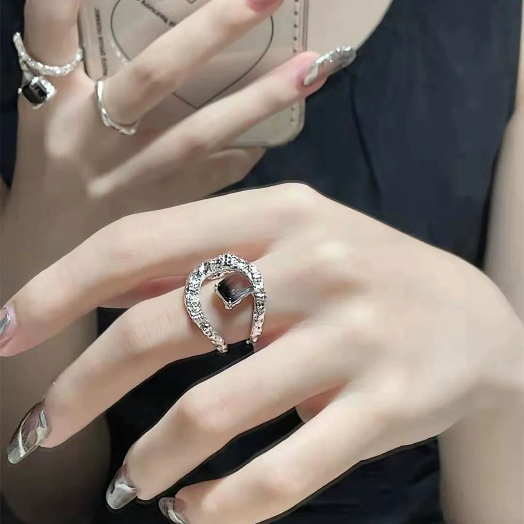Nyomi Sculpted Titanium Ring - Silver U-Shape