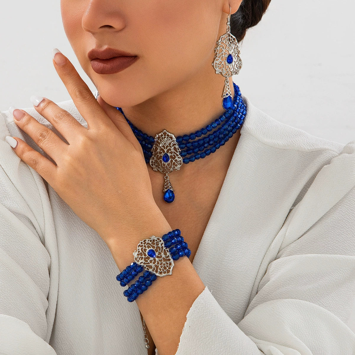 Lou Pearl Floral Collar Necklace - Silver-tone & Royal Blue (Style B) [DU95KLGL]