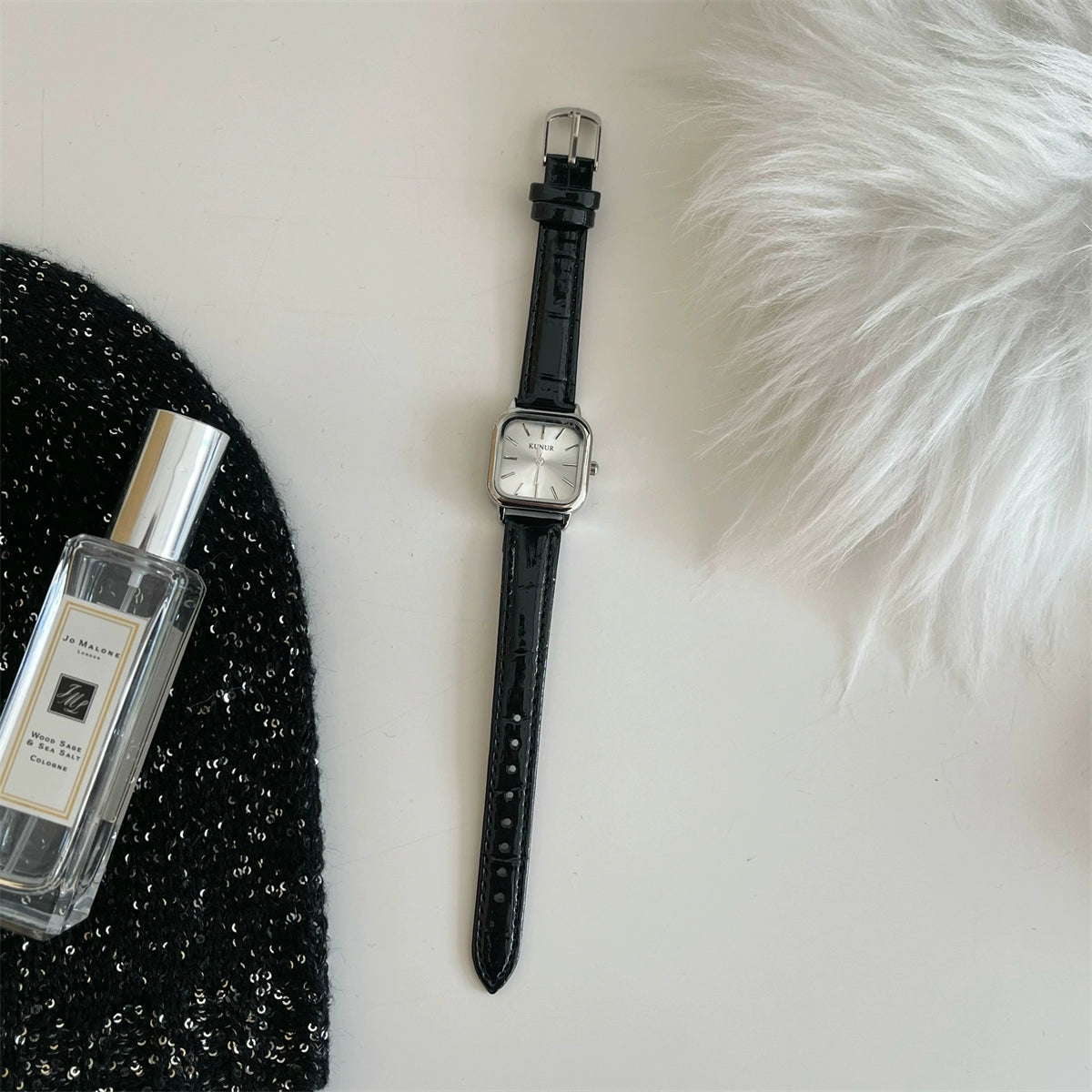 Koi Minimalist Square Watch - Black Strap White Dial [HGUHOUJF]