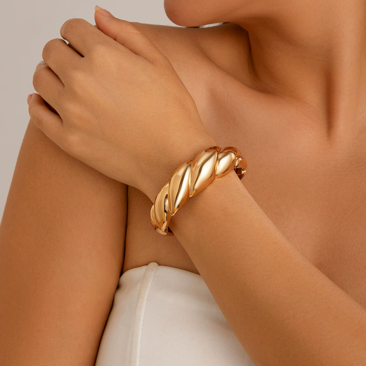Anasofia Waterdrop Cuff Bracelet - Style 06 Gold [IW39194D]