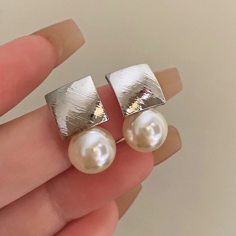 Jennalyn Geometric Pearl Earrings - Silver [71832DQP]