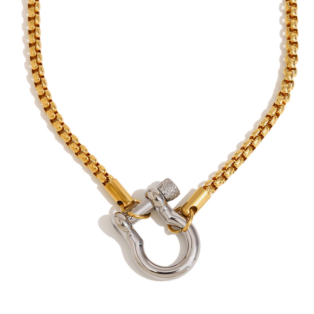 Chelsea Horseshoe Pearl Necklace - Square Pearl Chain Lock Pendant Necklace - Two-Tone 1 [KRFJZ8BD]