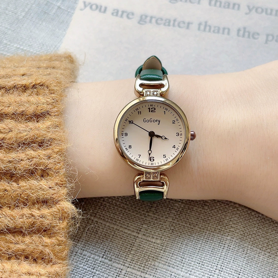 Ashlynne Minimalist Retro Watch - Green [M216Z45T]