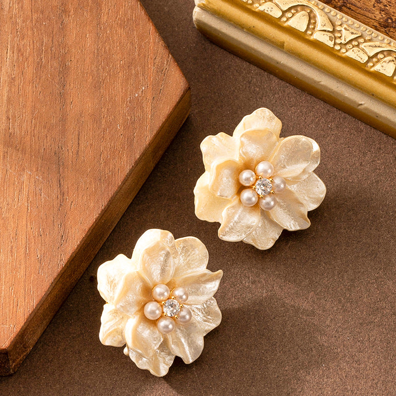 Samirah Diamond Pearl Floral Earrings - Style 3 [9WMFWR5W]