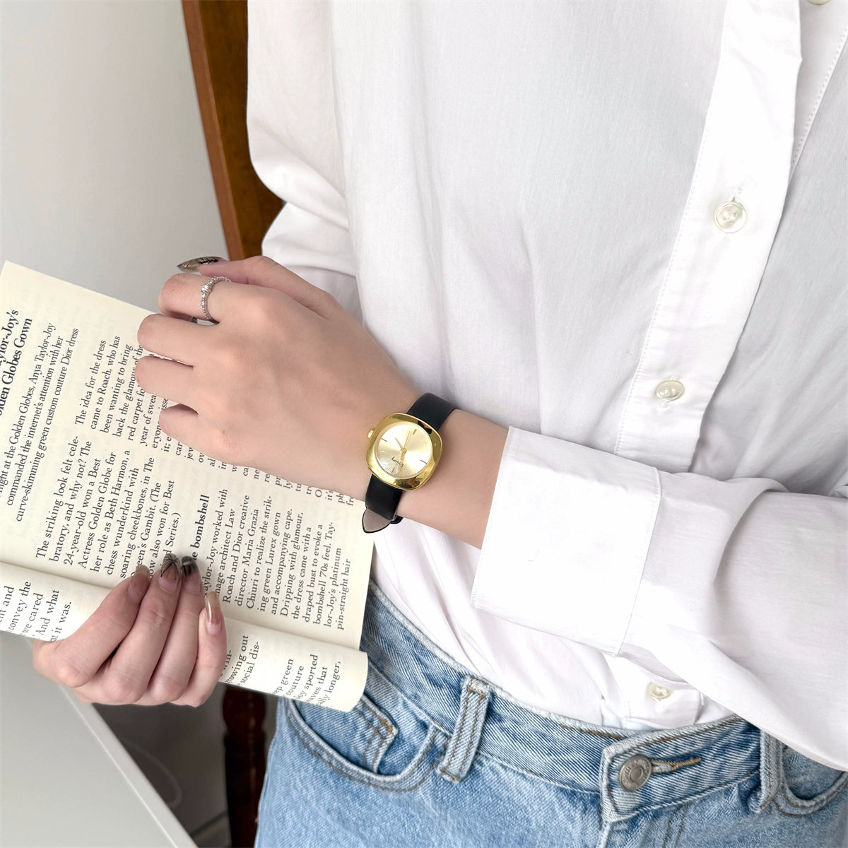 Avigayil Retro Gold Square Watch - Black Band Gold Frame Gold Face [K4EHHUGQ]