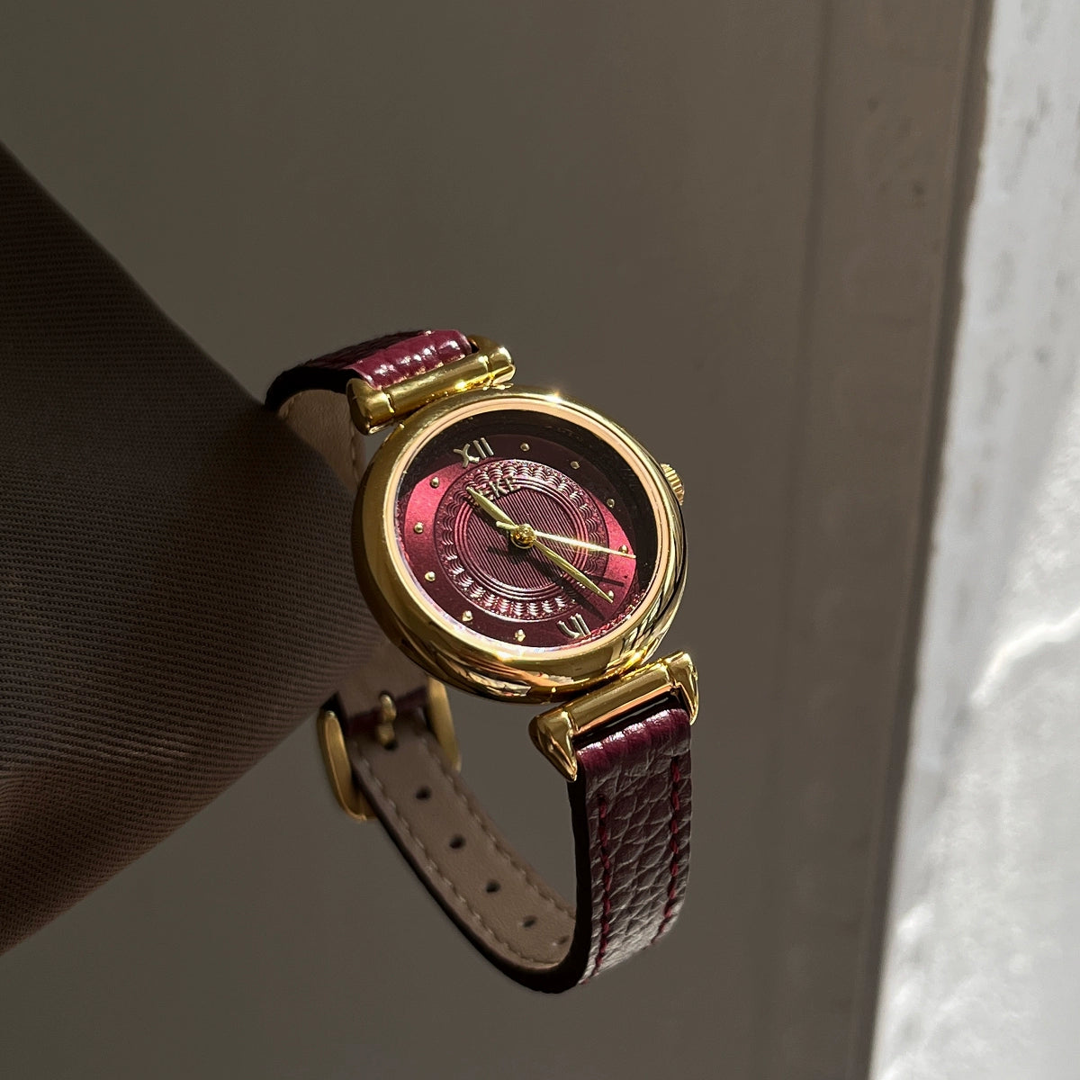 Sullivan Vintage Slim Watch - Ancora Red [9DR9DZUB]