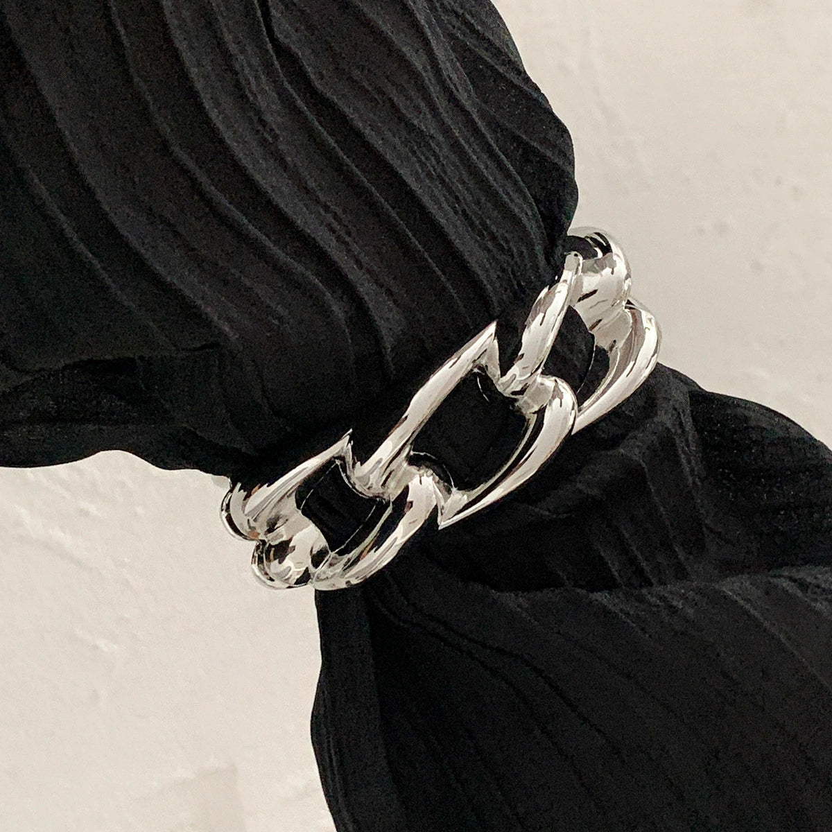 Ariadna Industrial Chain Bracelet - Platinum Silver Tone [O4LJVFP9]
