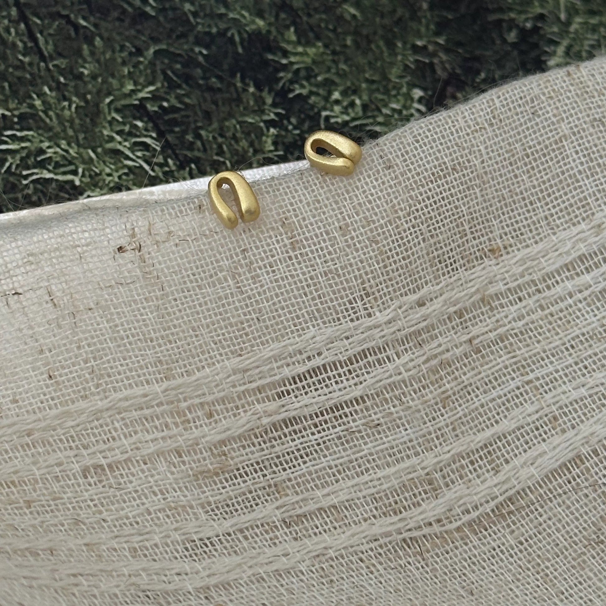 Saba Matte U-Stud Earrings - Matte U-Stud Earrings