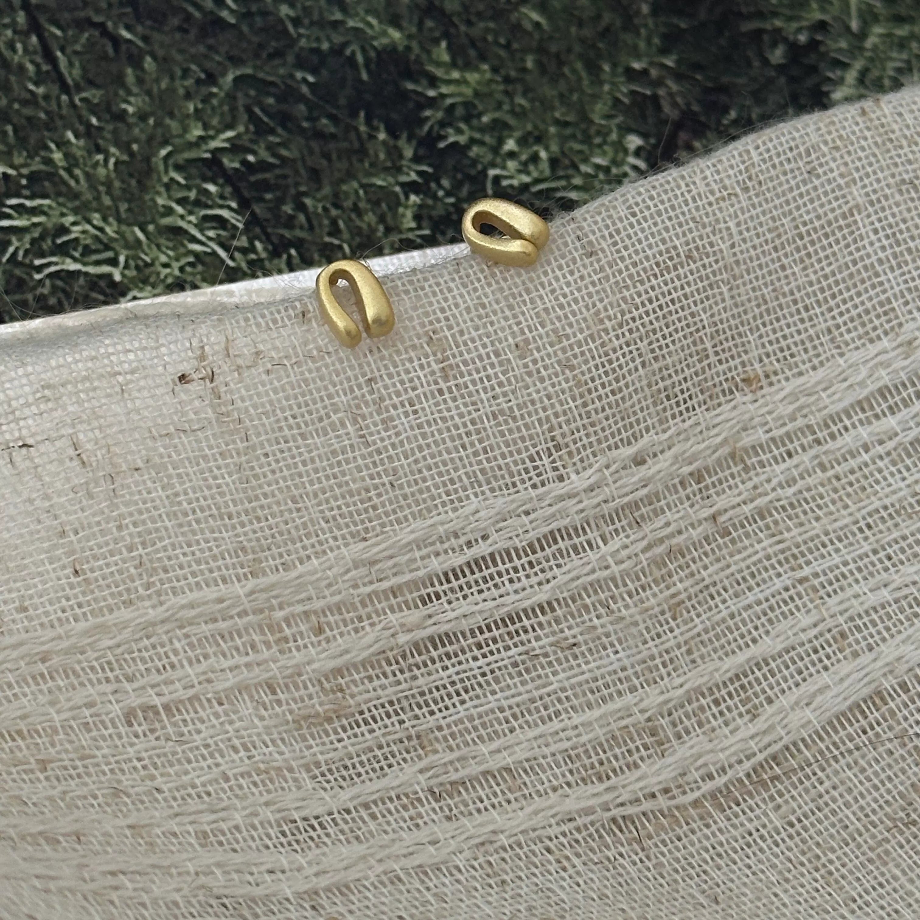 Saba Matte U-Stud Earrings - Matte U-Stud Earrings